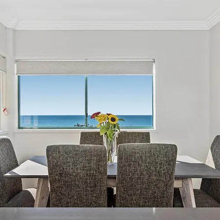 Sunshine Towers Boutique Apartments Maroochydore Exterior photo